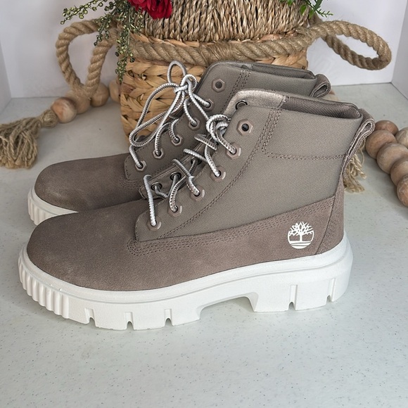 Timberland Greyfield A2JHB Womens Size 7.5 Platform Boots/ Color Taupe - Picture 5 of 10